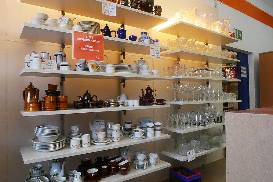 Geschirr und Gläser