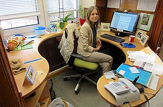 Schreibtisch halbrund