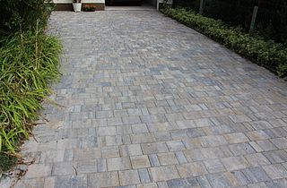 Fertigstellung Garagenzufahrt