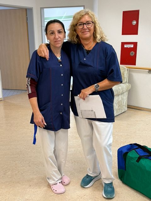 Zwei Mitarbeiterinnen aus dem Leonhard-Kaiser-Haus