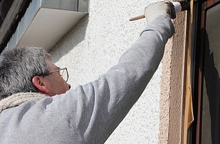 Holzfenster lasieren