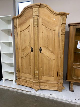 Kleiderschrank